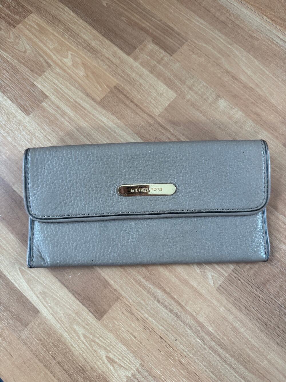 Michael Kors Fulton Slim Flap Continental Wallet
